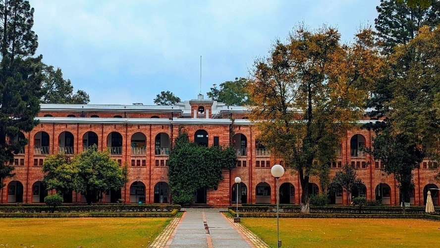 Best ICSE Schools in Dehradun (2025) – Complete Guide for Parents